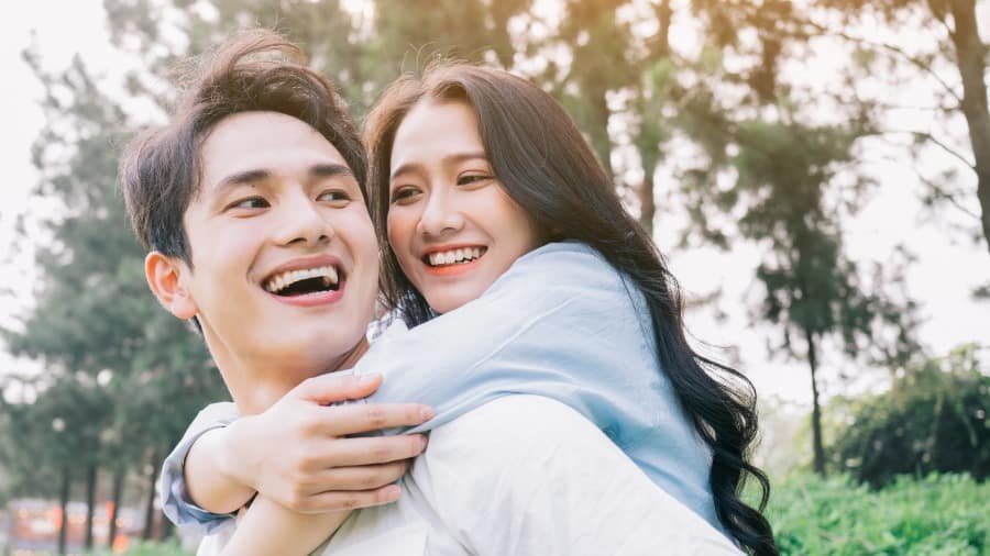 Produk putihkan gigi terbaik di farmasi - colgate