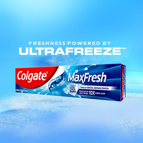 Ubat Gigi Colgate MaxFresh dengan latar belakang biru berais