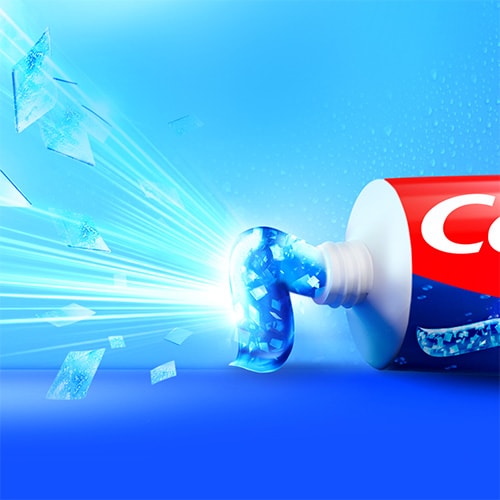 Ubat Gigi Colgate MaxFresh meletus dengan kesegaran dan kristal sensasi dingin dari tiub